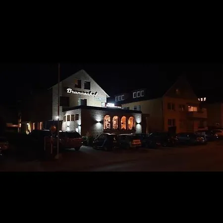 Gasthof Und Brunnenhof